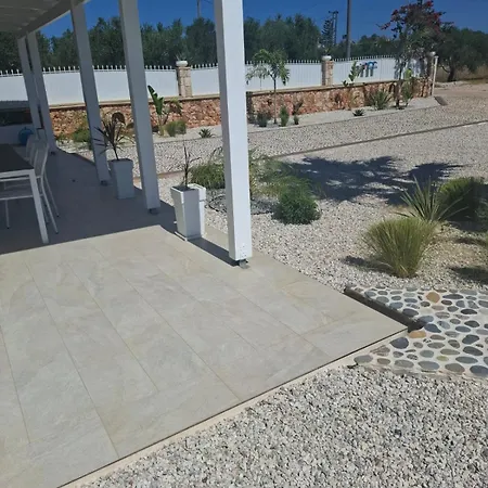 Dadis Villa